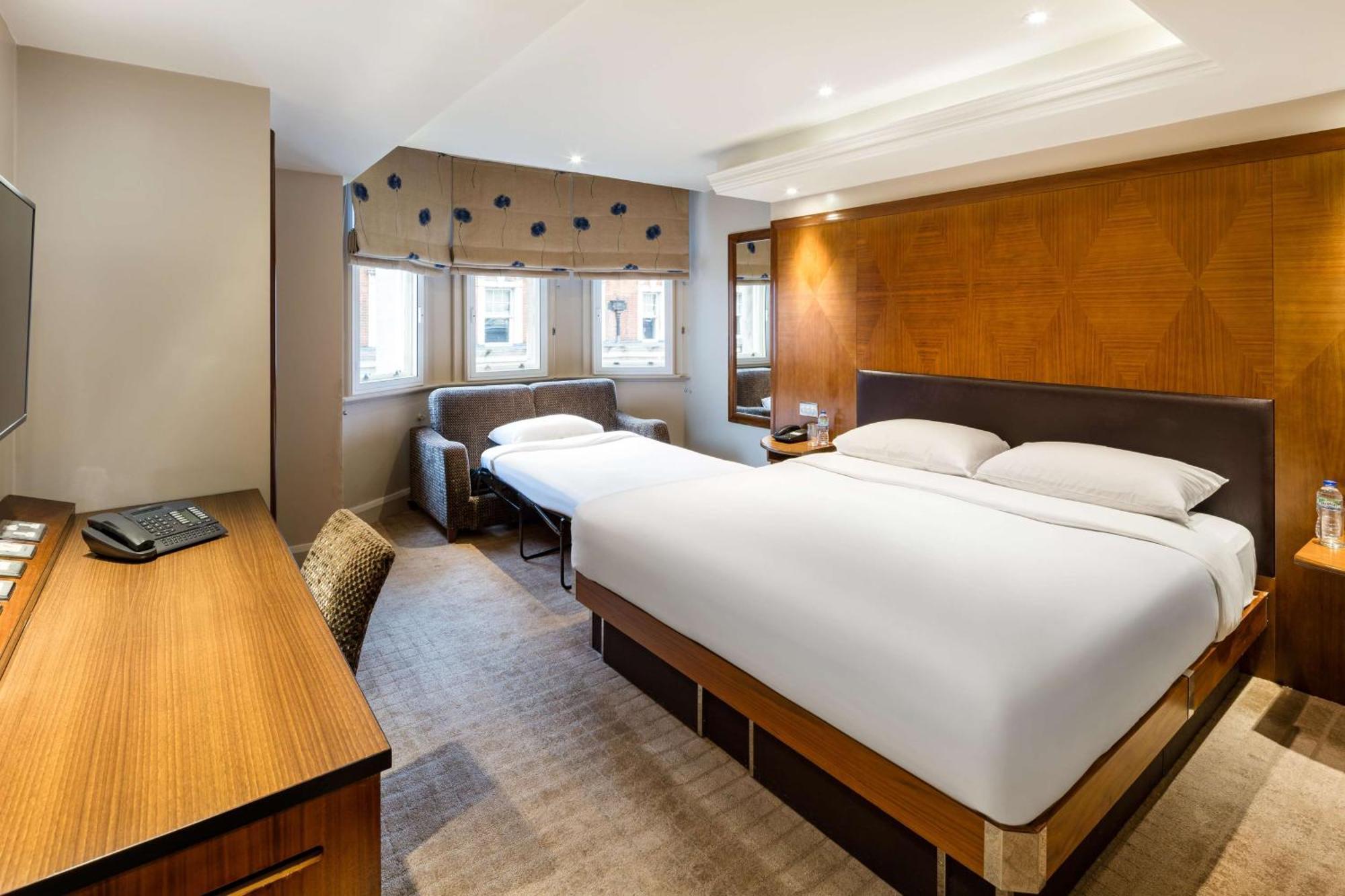 Radisson Blu Hotel, Tottenham Court Road