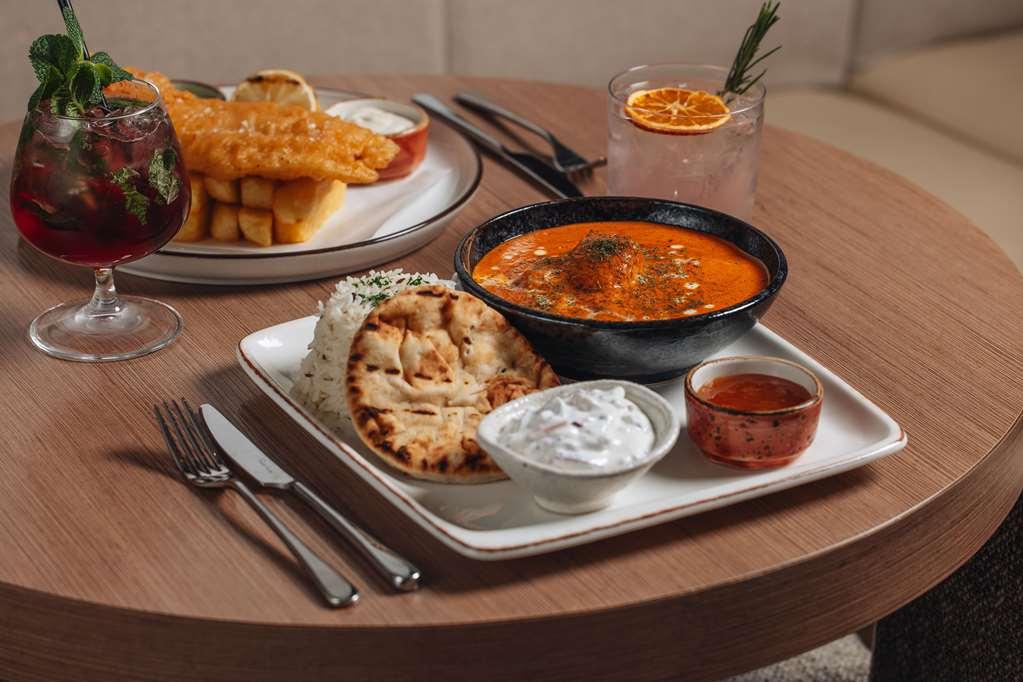 Radisson Blu Hotel, Tottenham Court Road 4*